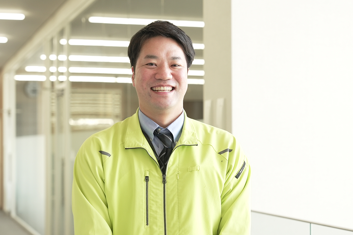 濱地　省吾さん